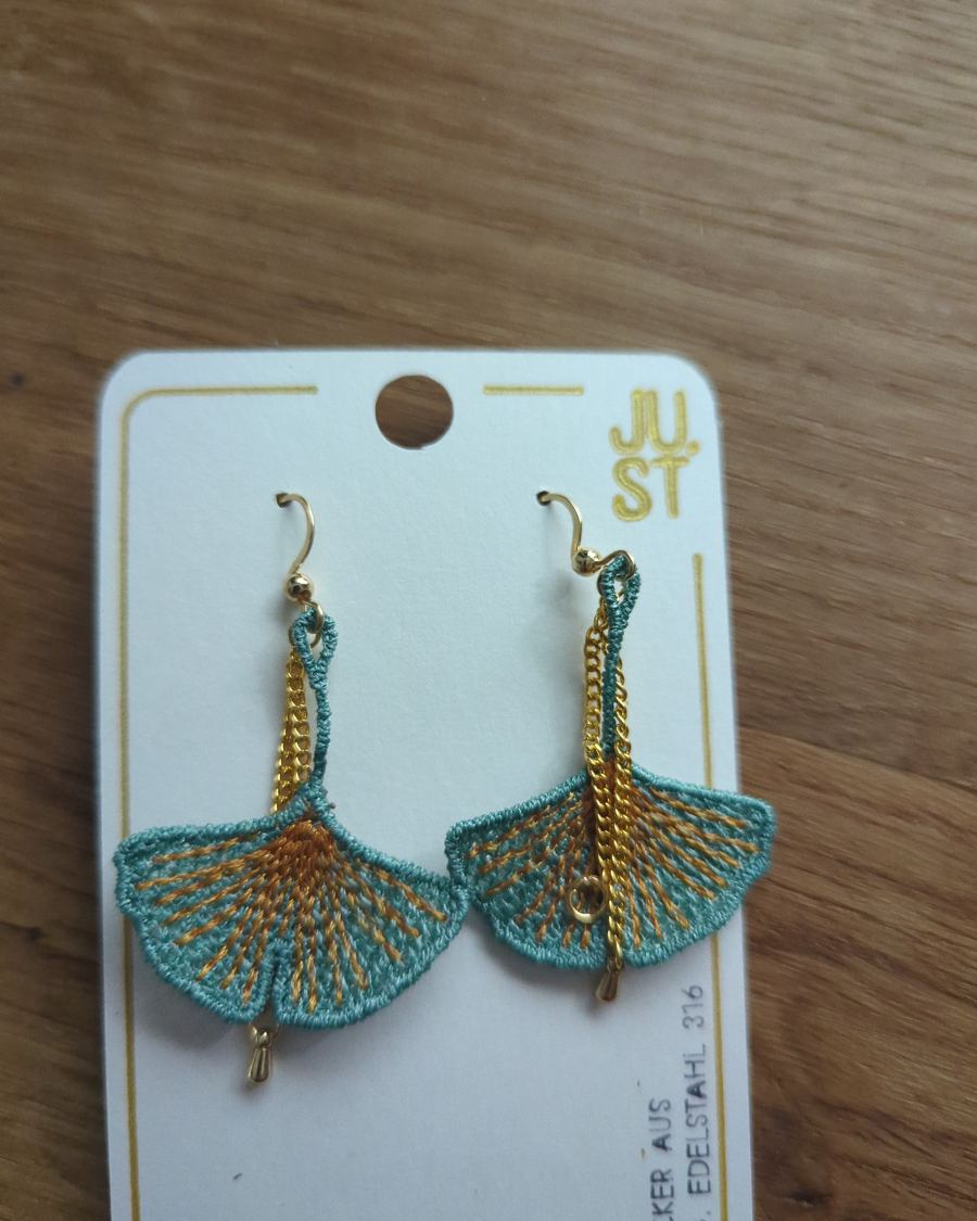 Maschinengestickte Ginkgo-Ohrringe aus Spitze in Blau-Gold